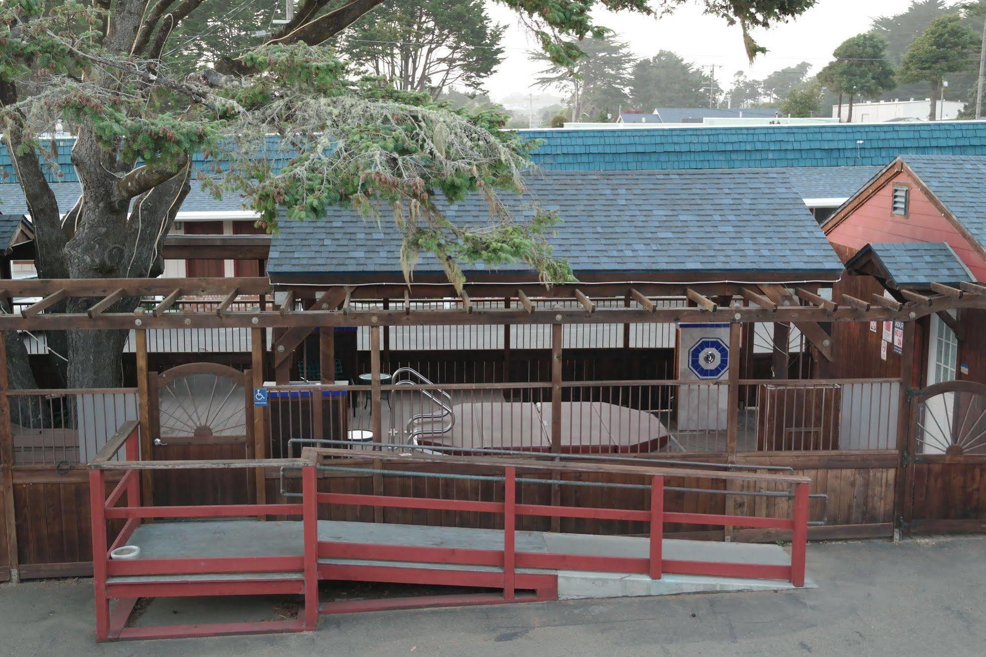 Coast Inn And Spa Fort Bragg Eksteriør bilde